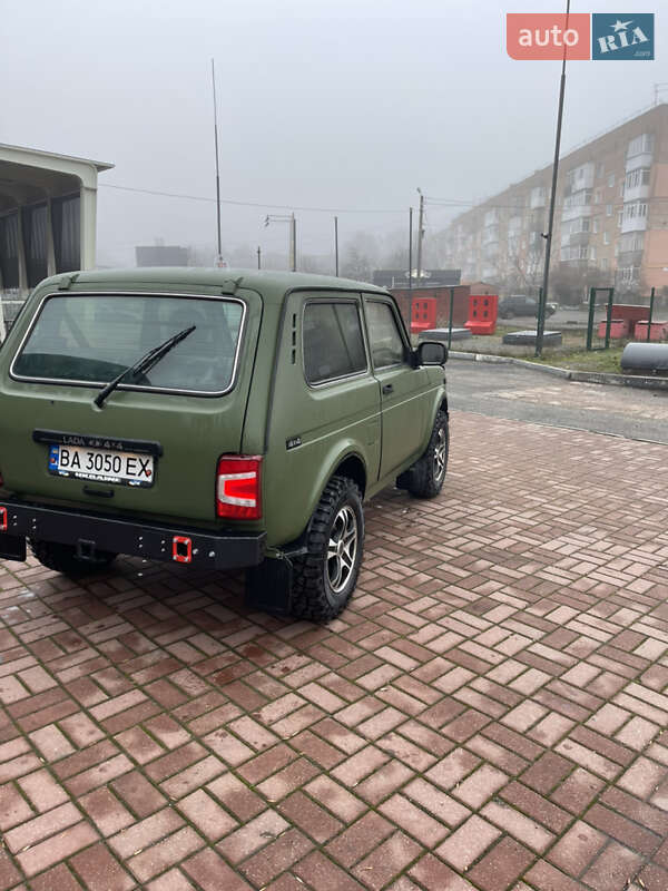 Внедорожник / Кроссовер ВАЗ / Lada 21214 / 4x4 2012 в Знаменке
