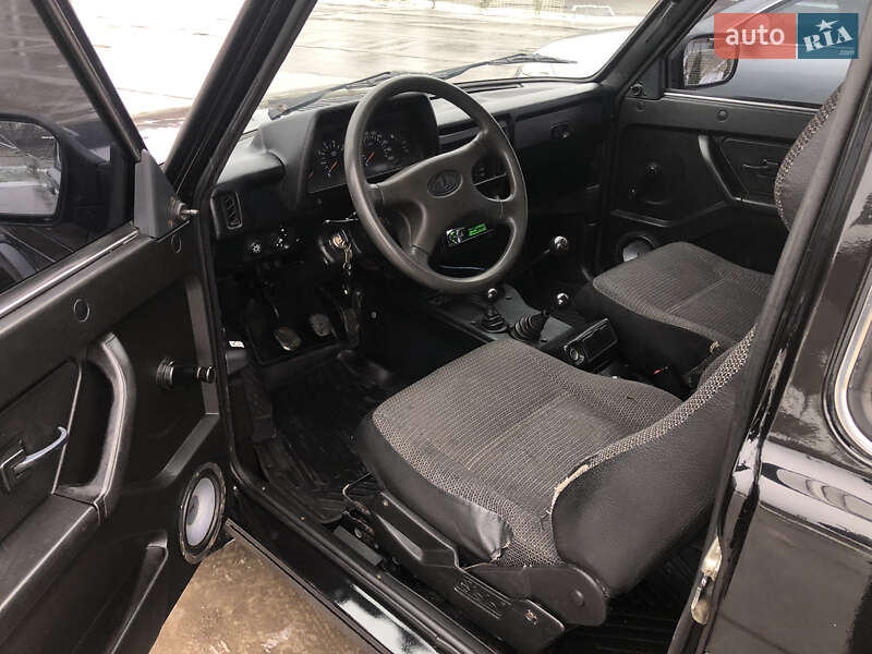 Внедорожник / Кроссовер ВАЗ / Lada 21214 / 4x4 2016 в Богодухове