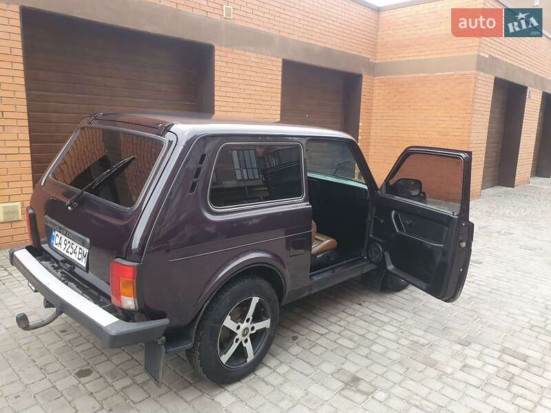 Позашляховик / Кросовер ВАЗ / Lada 21214 / 4x4 2015 в Черкасах