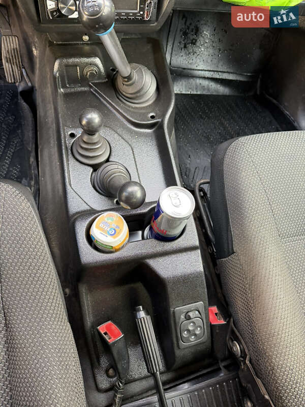 Позашляховик / Кросовер ВАЗ / Lada 21214 / 4x4 2012 в Ворзелі фото 8 Позашляховик / Кросовер ВАЗ / Lada 21214 / 4x4 2012 в Ворзелі