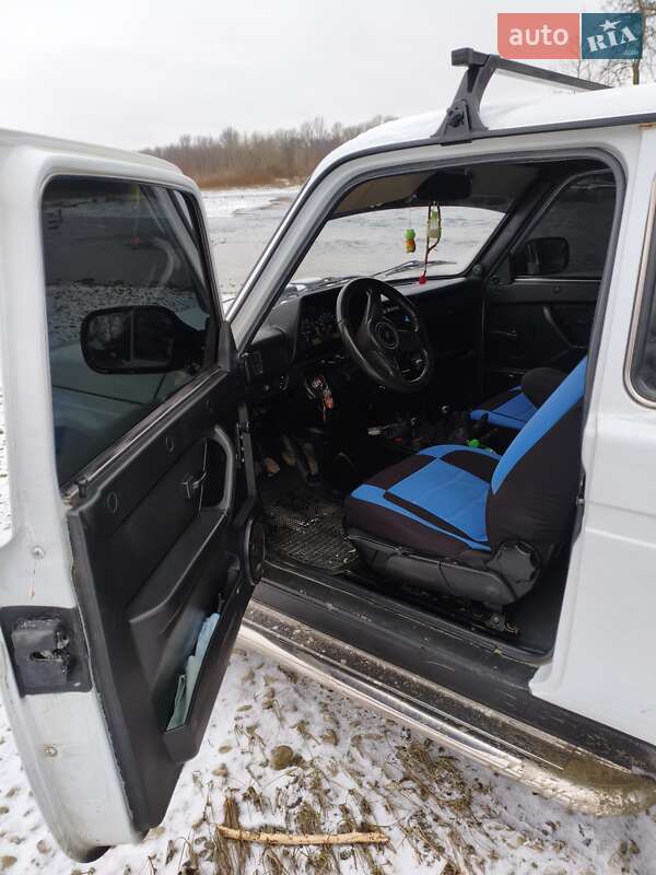 Внедорожник / Кроссовер ВАЗ / Lada 21214 / 4x4 2012 в Виноградове