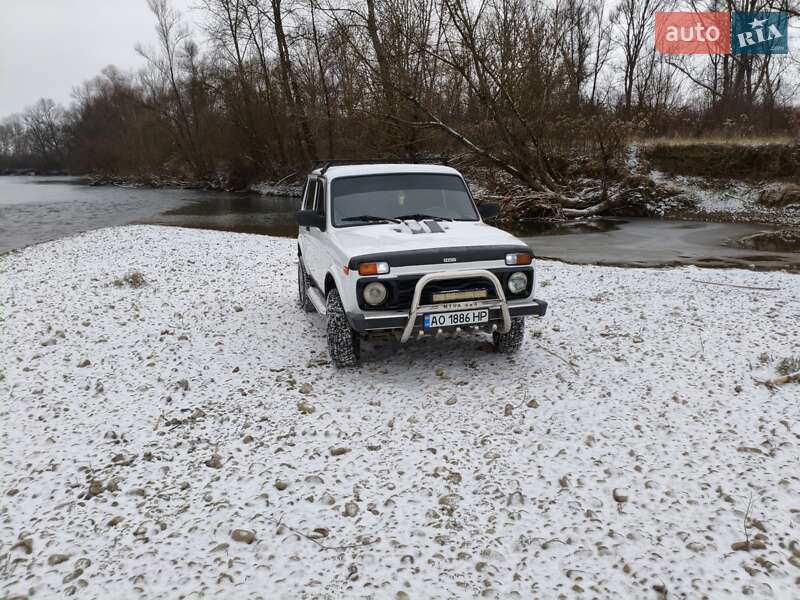 Внедорожник / Кроссовер ВАЗ / Lada 21214 / 4x4 2012 в Виноградове