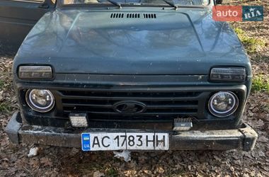 Позашляховик / Кросовер ВАЗ 21214 / 4x4 2003 в Луцьку