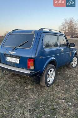 Позашляховик / Кросовер ВАЗ 21214 / 4x4 2011 в Дніпрі