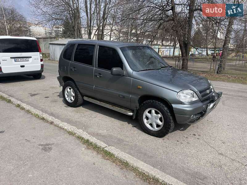 Позашляховик / Кросовер ВАЗ / Lada 2123 Niva 2006 в Вінниці
