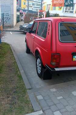 Позашляховик / Кросовер ВАЗ 2123 Niva 2000 в Києві