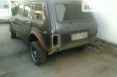 Внедорожник / Кроссовер ВАЗ / Lada 2131 Нива 2001 в Голованевске