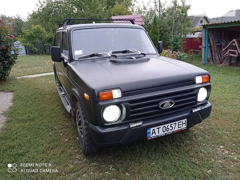 Внедорожник / Кроссовер ВАЗ / Lada 2131 Нива 2002 в Ивано-Франковске