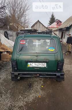 Позашляховик / Кросовер ВАЗ / Lada 2131 Нива 1998 в Новомосковську