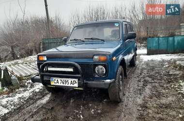 Позашляховик / Кросовер ВАЗ / Lada 2131 Нива 2000 в Маньківці