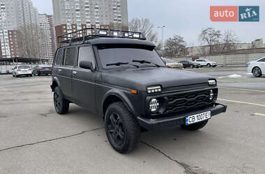 Позашляховик / Кросовер ВАЗ / Lada 2131 Нива 2001 в Києві