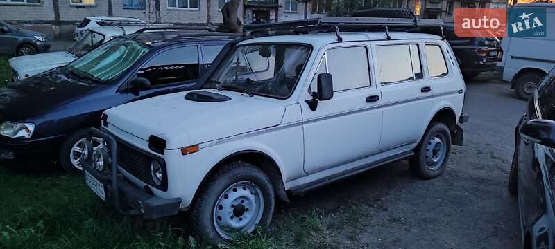 Позашляховик / Кросовер ВАЗ / Lada 2131 Нива 1998 в Вінниці