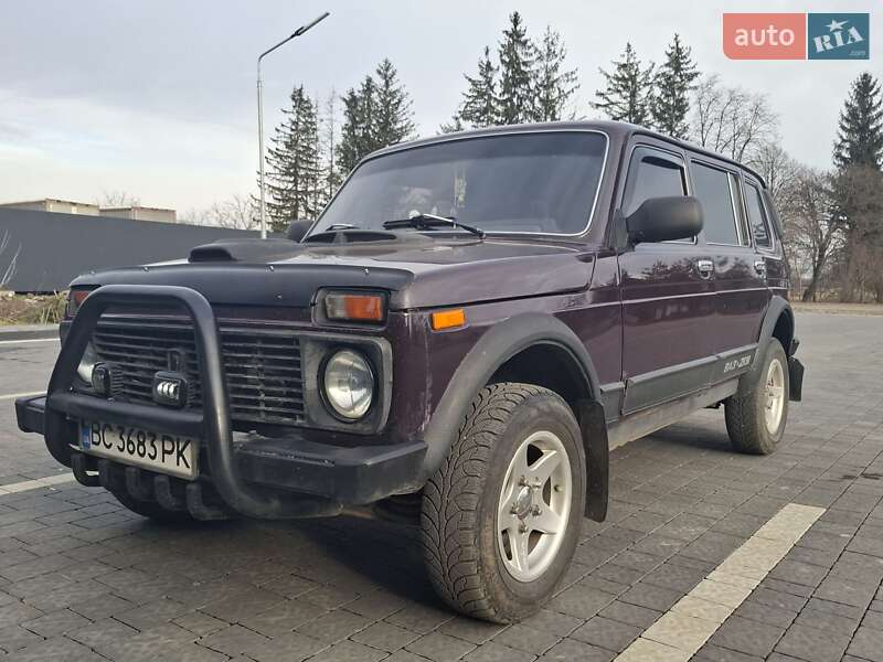 Внедорожник / Кроссовер ВАЗ / Lada 2131 Нива 2003 в Самборе