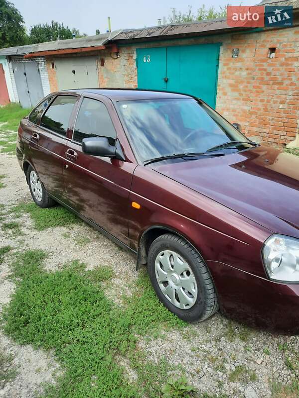 Хэтчбек ВАЗ / Lada 2170 Priora 2008 в Умани