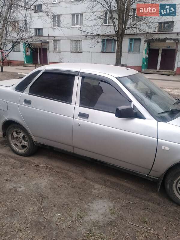Седан ВАЗ / Lada 2170 Priora 2010 в Дружковке