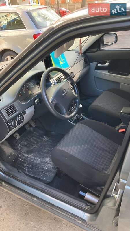 Седан ВАЗ / Lada 2170 Priora 2011 в Ровно