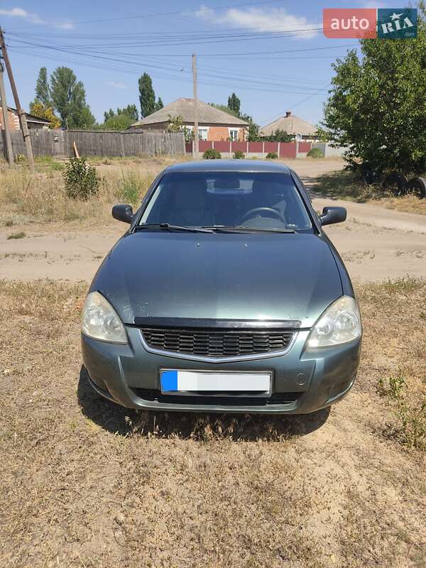 Седан ВАЗ / Lada 2170 Priora 2008 в Изюме