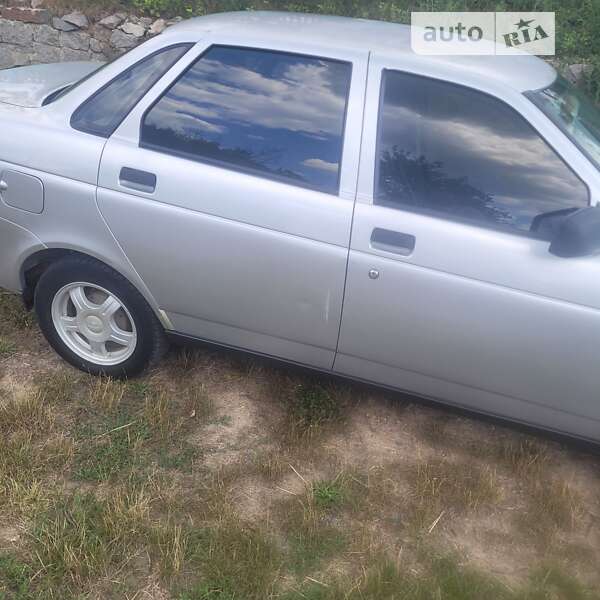 Седан ВАЗ / Lada 2170 Priora 2011 в Маньковке
