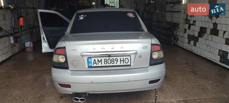 Седан ВАЗ / Lada 2170 Priora 2011 в Житомире