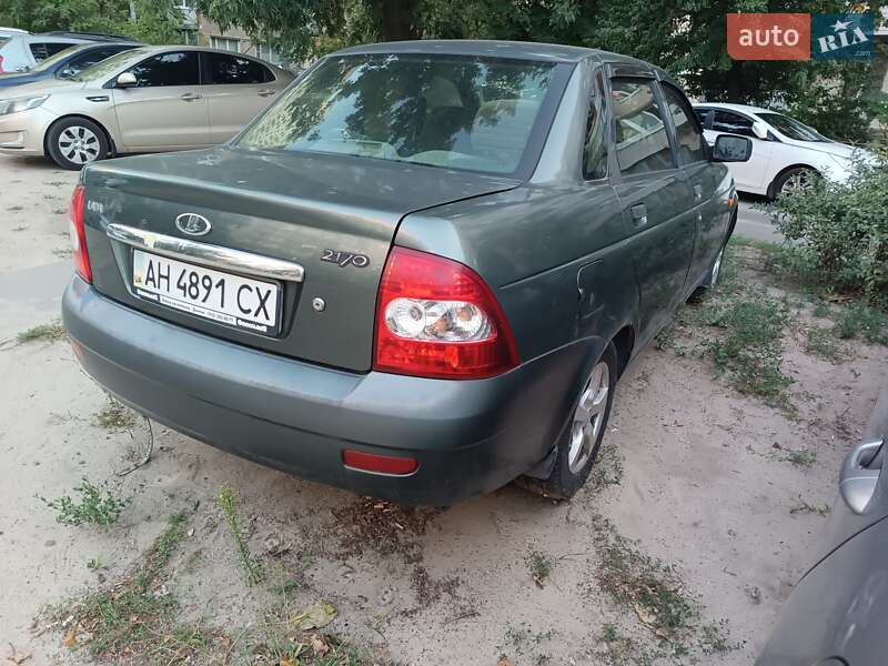 Седан ВАЗ / Lada 2170 Priora 2010 в Киеве
