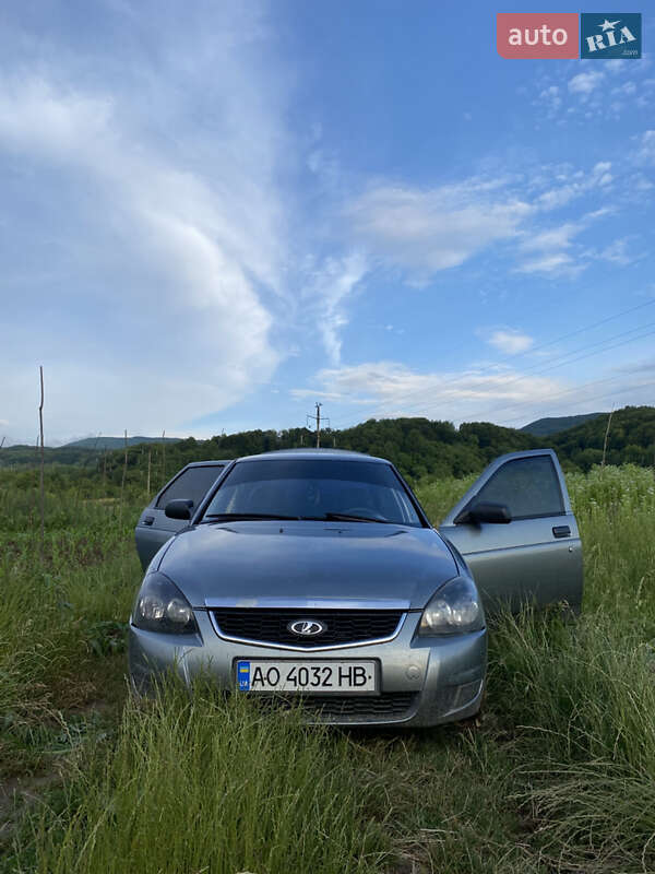 Седан ВАЗ / Lada 2170 Priora 2007 в Іршаві фото 4 Седан ВАЗ / Lada 2170 Priora 2007 в Іршаві