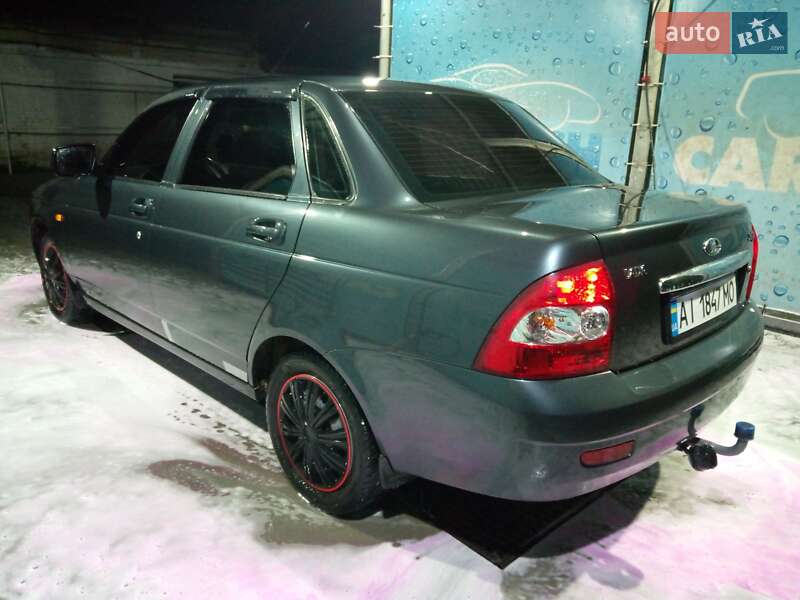 Седан ВАЗ / Lada 2170 Priora 2012 в Малині