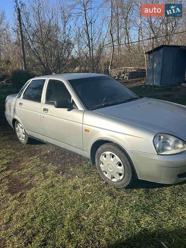 Седан ВАЗ / Lada 2170 Priora 2011 в Черновцах