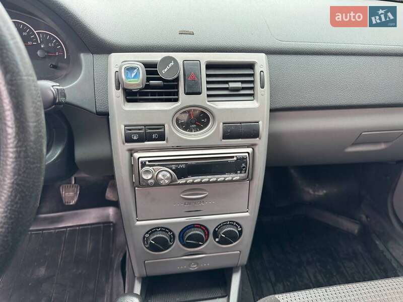 Седан ВАЗ / Lada 2170 Priora 2010 в Недригайлове