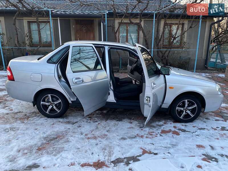 Седан ВАЗ / Lada 2170 Priora 2008 в Первомайске