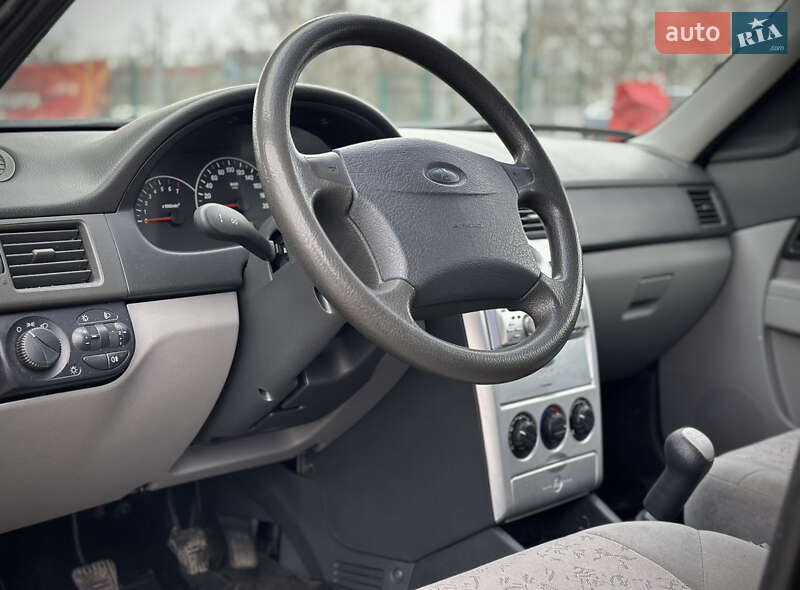 Седан ВАЗ / Lada 2170 Priora 2008 в Николаеве