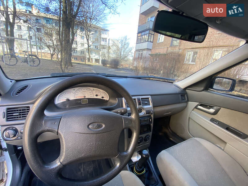 Седан ВАЗ / Lada 2170 Priora 2008 в Белой Церкви фото 10 Седан ВАЗ / Lada 2170 Priora 2008 в Белой Церкви
