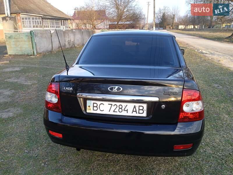 Седан ВАЗ / Lada 2170 Priora 2007 в Белогорье