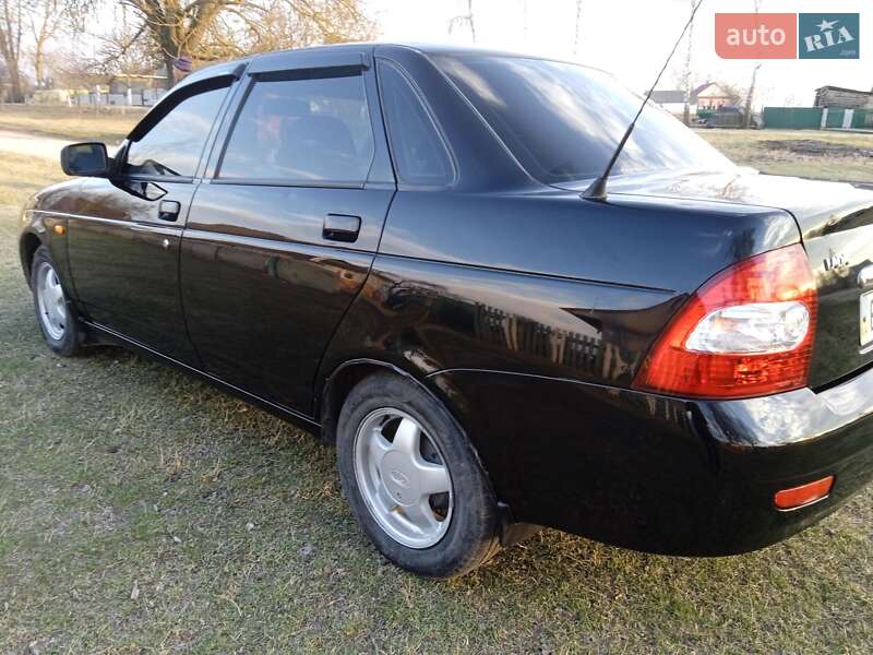 Седан ВАЗ / Lada 2170 Priora 2007 в Белогорье