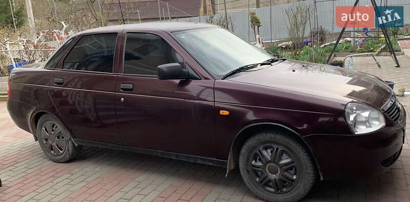 Седан ВАЗ / Lada 2170 Priora 2010 в Дунаевцах фото 3 Седан ВАЗ / Lada 2170 Priora 2010 в Дунаевцах