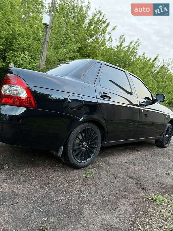 Седан ВАЗ / Lada 2170 Priora 2012 в Александрие