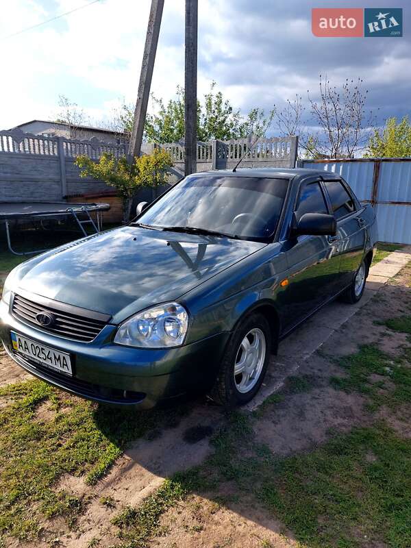 Седан ВАЗ 2170 Priora 2011 в 