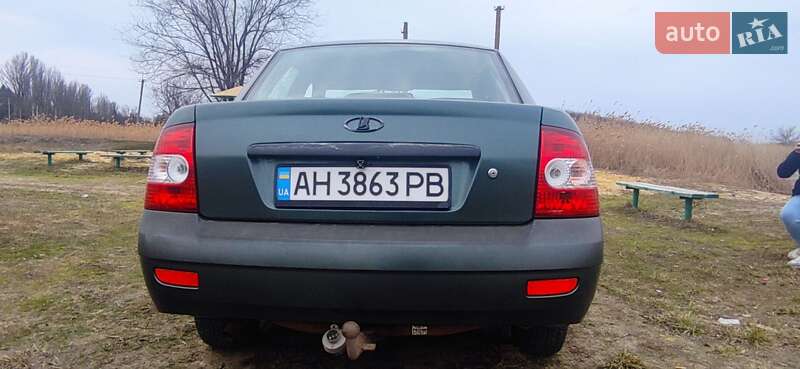 Седан ВАЗ / Lada 2170 Priora 2011 в Павлограде