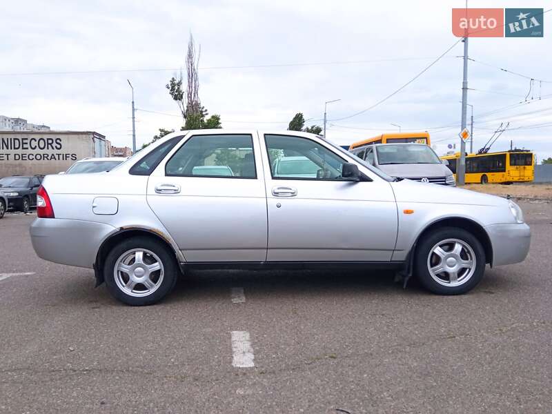Седан ВАЗ / Lada 2170 Priora 2008 в Киеве
