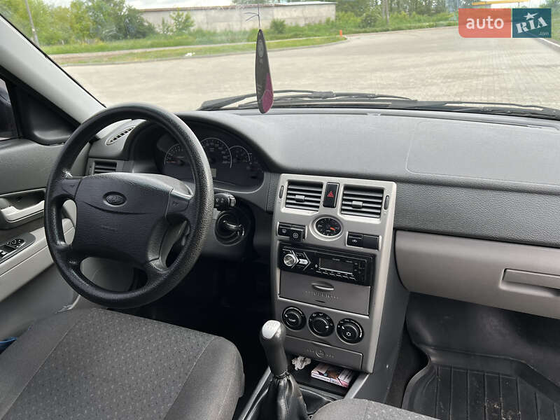 Седан ВАЗ / Lada 2170 Priora 2011 в Врадіївці