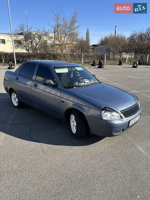 Седан ВАЗ / Lada 2170 Priora 2008 в Киеве