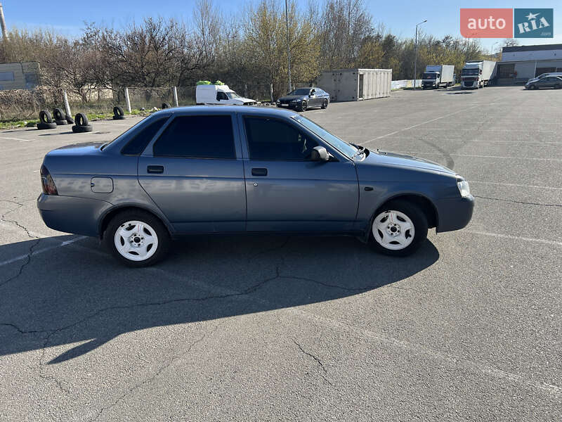 Седан ВАЗ / Lada 2170 Priora 2008 в Киеве