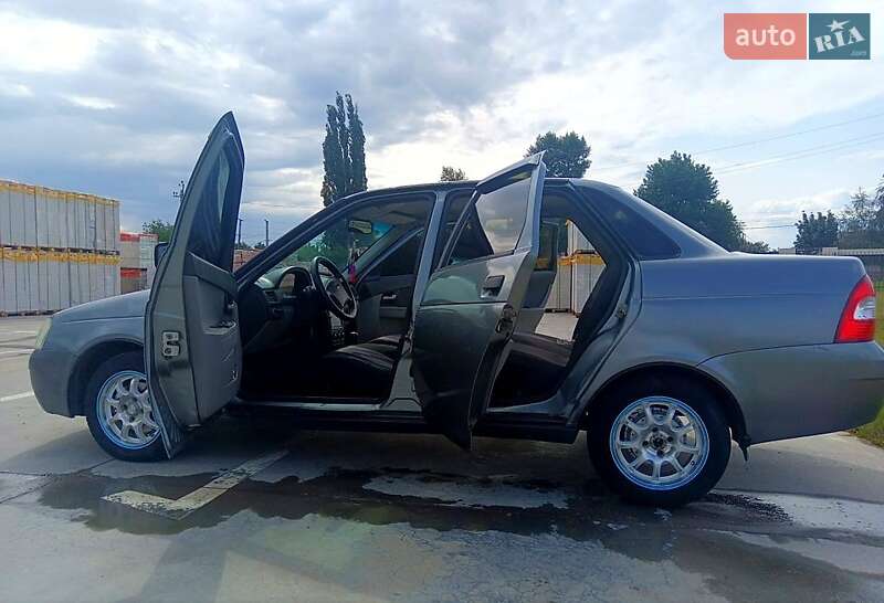 Седан ВАЗ / Lada 2170 Priora 2008 в Первомайске