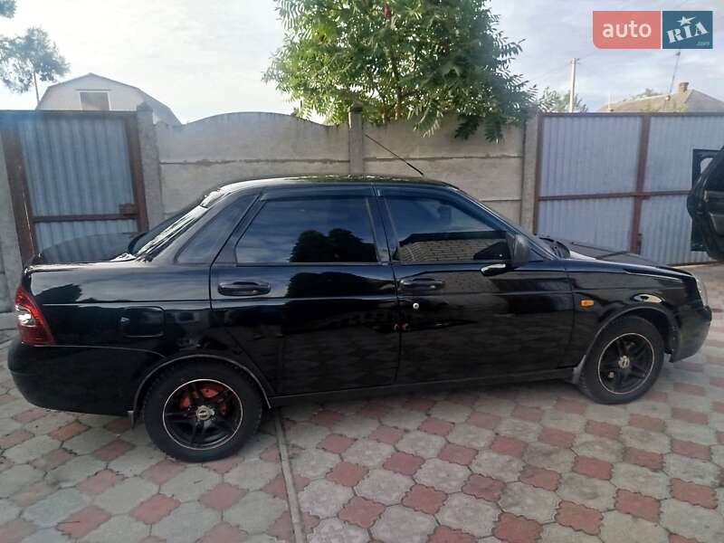 Седан ВАЗ / Lada 2170 Priora 2012 в Ромнах