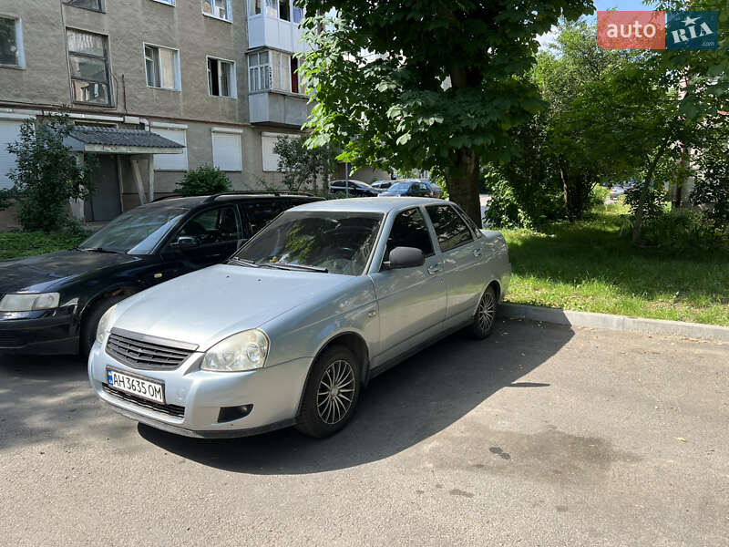 Седан ВАЗ / Lada 2170 Priora 2007 в Пирятині