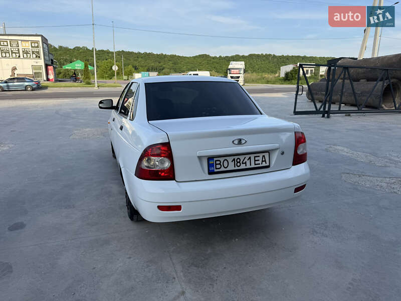 Седан ВАЗ / Lada 2170 Priora 2010 в Тернополе