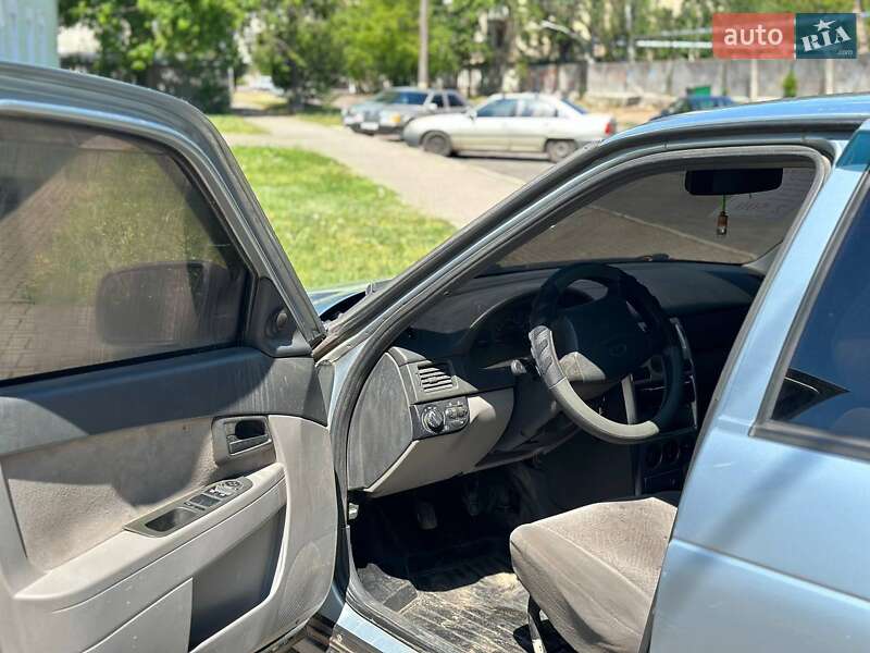 Седан ВАЗ / Lada 2170 Priora 2007 в Николаеве