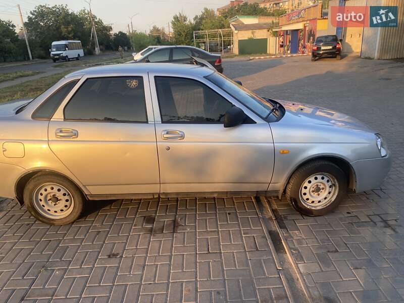 Седан ВАЗ / Lada 2170 Priora 2013 в Слов'янську