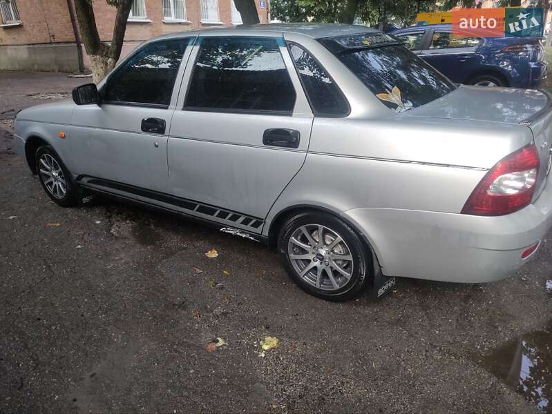 Седан ВАЗ 2170 Priora 2008 в 