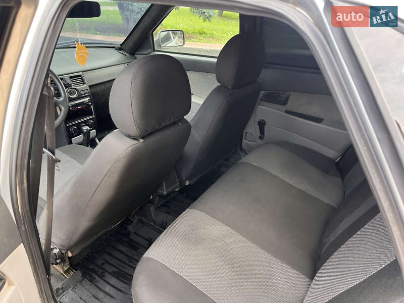 Седан ВАЗ / Lada 2170 Priora 2008 в Виннице фото 24 Седан ВАЗ / Lada 2170 Priora 2008 в Виннице