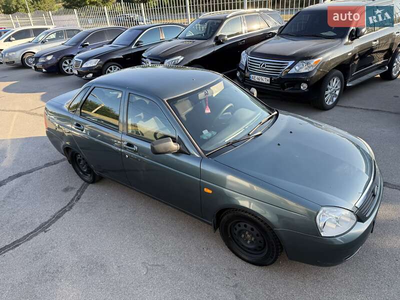 Седан ВАЗ / Lada 2170 Priora 2011 в Запорожье